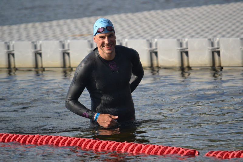 Colin Cook de Peak Triathlon Coaching comparte su primera impresión del traje de neopreno deboer Fjord 1.0